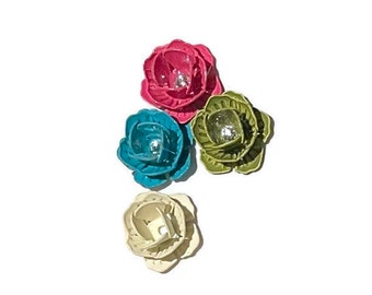 Painted RUSTY METAL Small FLOWER cabochon finding set of 5