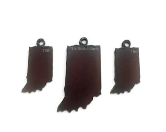 INDIANA Pendant and small charm cut out Set made of Rustic Rusty Rusted Recycled Metal
