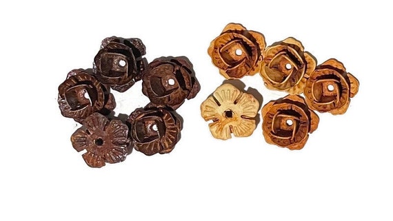 RUSTY METAL Tiny Small FLOWER cabochon finding