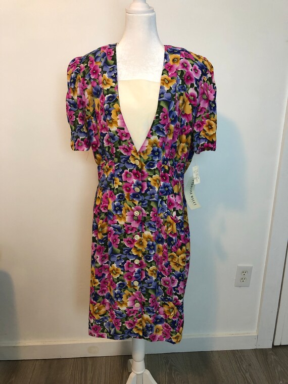 NWT Caroline Wells Collection Rayon 1980s Bright Floral Dress With Modesty  Bib Pink, Blue, & Yellow Impatients With Green Leaves in Size 14 - Etsy UK