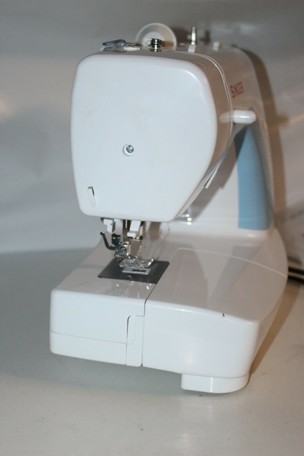 Singer Simple 3116 Sewing Machine With Foot Control Manual Accessories