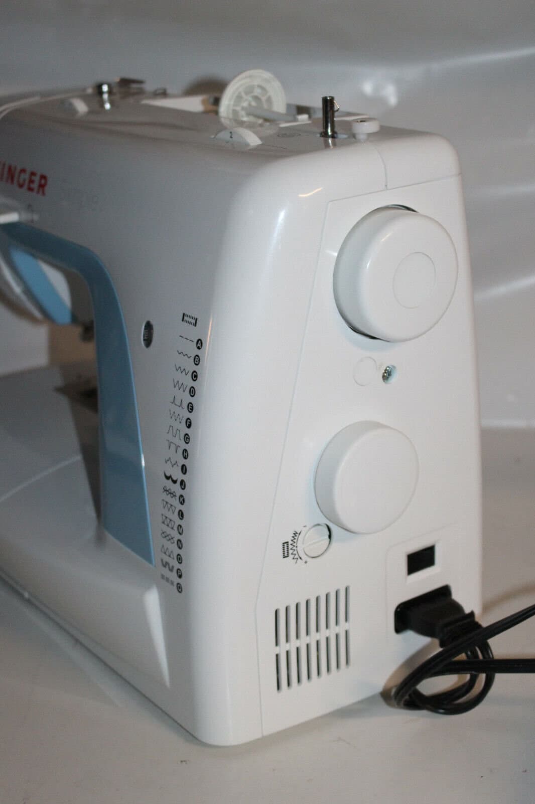 Singer Model 3116 “Simple” Sewing Machine Pre Owned – Millard
