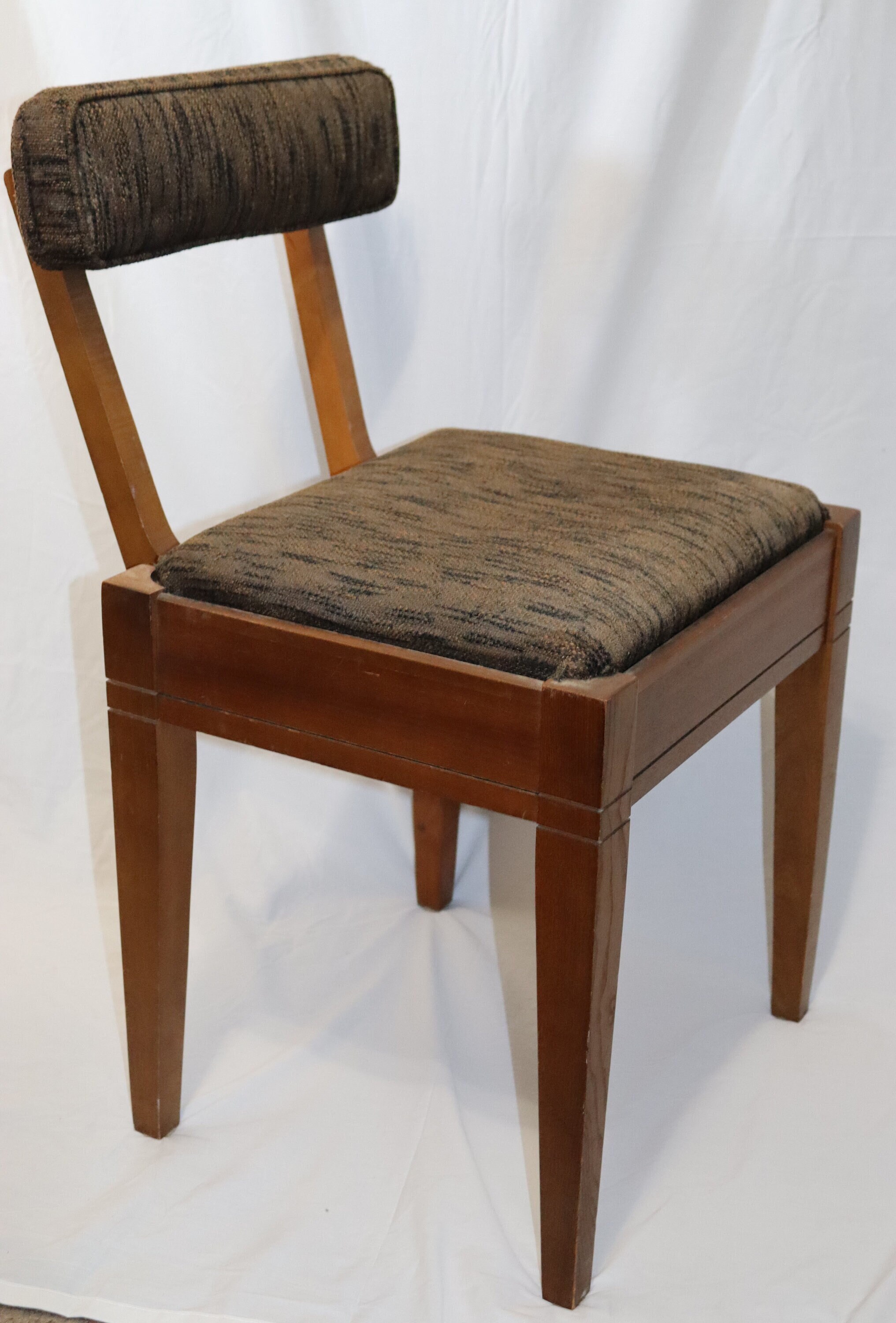 Mid Century Sewing Chair – Maven Collective