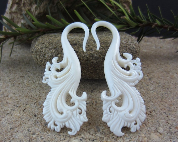 Beautifully Detailed Hand Carved Swan Bone Gauged Earrings Beautifully Detailed Hand Carved Swan Bone Gauged Earrings