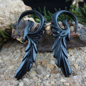 One pair of   4G - 5mm Carved Horn Unique Tribal Gauged Earrings , Organic gauge, Body Piercing jewelry L2008