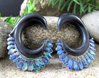00G  - 10 mm Real gauge   Hand  Carved  Abalone shell and Buffalo horn,  Tribal Earring, Organic Gauge L4557