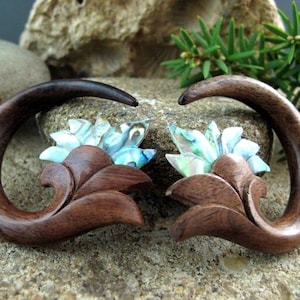 00G -10mm Real gauge   Hand  Carved  Sono wood and Paua shell,  Tribal Earring, Organic Gauge L4510