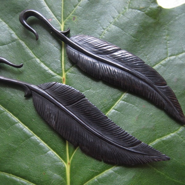 8G-3mm Carved  Horn Feather Gauged  Earrings, Organic gauge, Body Piercing jewelry L291
