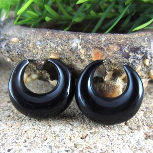 0g (8mm)  Pincher Buffalo horn Tribal Gauged Earrings, Organic gauge, Body Piercing jewelry L4569