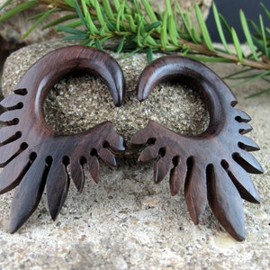 One pair of  4G (5  mm) Excellent wooden tribal gauge, Organic Ear Gauge,  Body Piercing Jewelry L2538