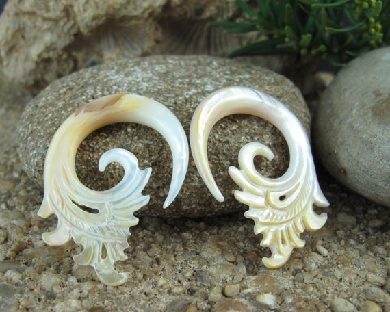 6g 4mm Beautiful Mother of Pearl Gauge Organic Gauge Tribal Jewelry L4542 Etsy