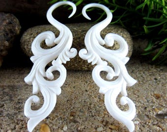 Pair of 10G Carved Buffalo Bone gauge , Wedding gauges, Organic gauge, Tribal design , Body Piercing L2092