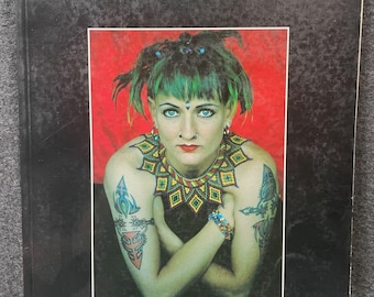 Primitifs : art corporel tribal et chemin de la main gauche par Charles Gatewood - livre vintage de tatouage, piercing, peinture corporelle et modification