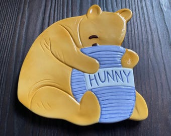 Winnie the Pooh vintage trivet - Classic Winnie household decor from Treasure Craft and Disney