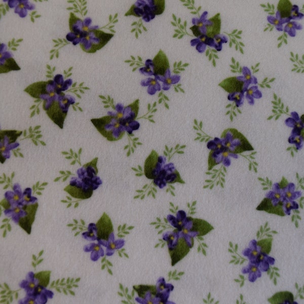 Small Lilac Blossoms on Flannel from the Flower House Collection by Debbie Beaves for Robert Kaufman