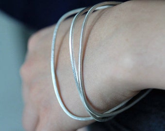 Triangular-shape handmade silver bangle*silver bangle*woman (B0035)