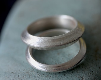 Handmade silver ring with angled top profile - small (R0051S) <Custom Engraved Available>