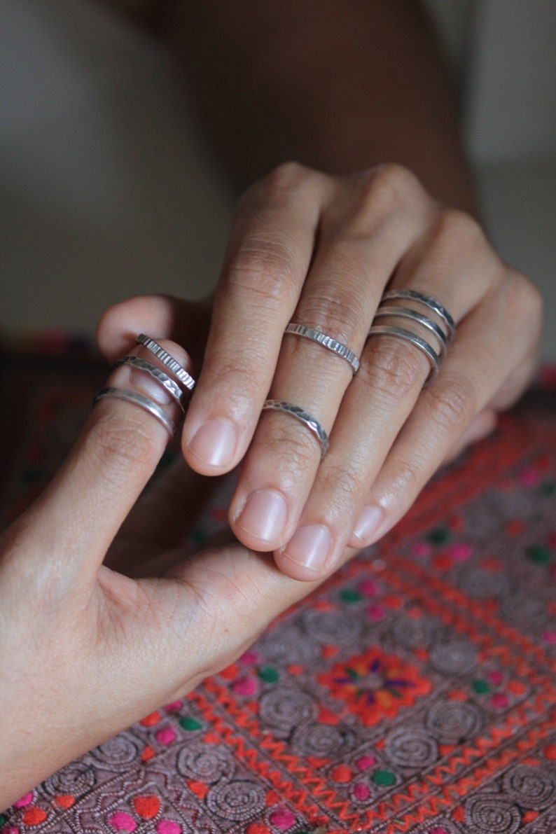 Stackable silver rings with different textures R0021 image 8