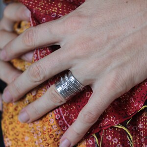 Stackable silver rings with different textures R0021 image 6