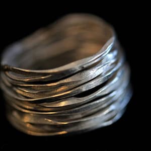 Handmade Hammered Silver Wire ring R0005 image 4