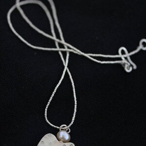 Angel pendant Silver and Pearl Necklace N0015 image 4