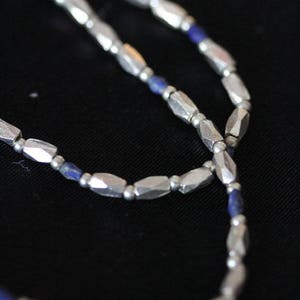 Handmade necklace with diamond shape silver and barrel-shape lapis lazuli beads N0045 image 4