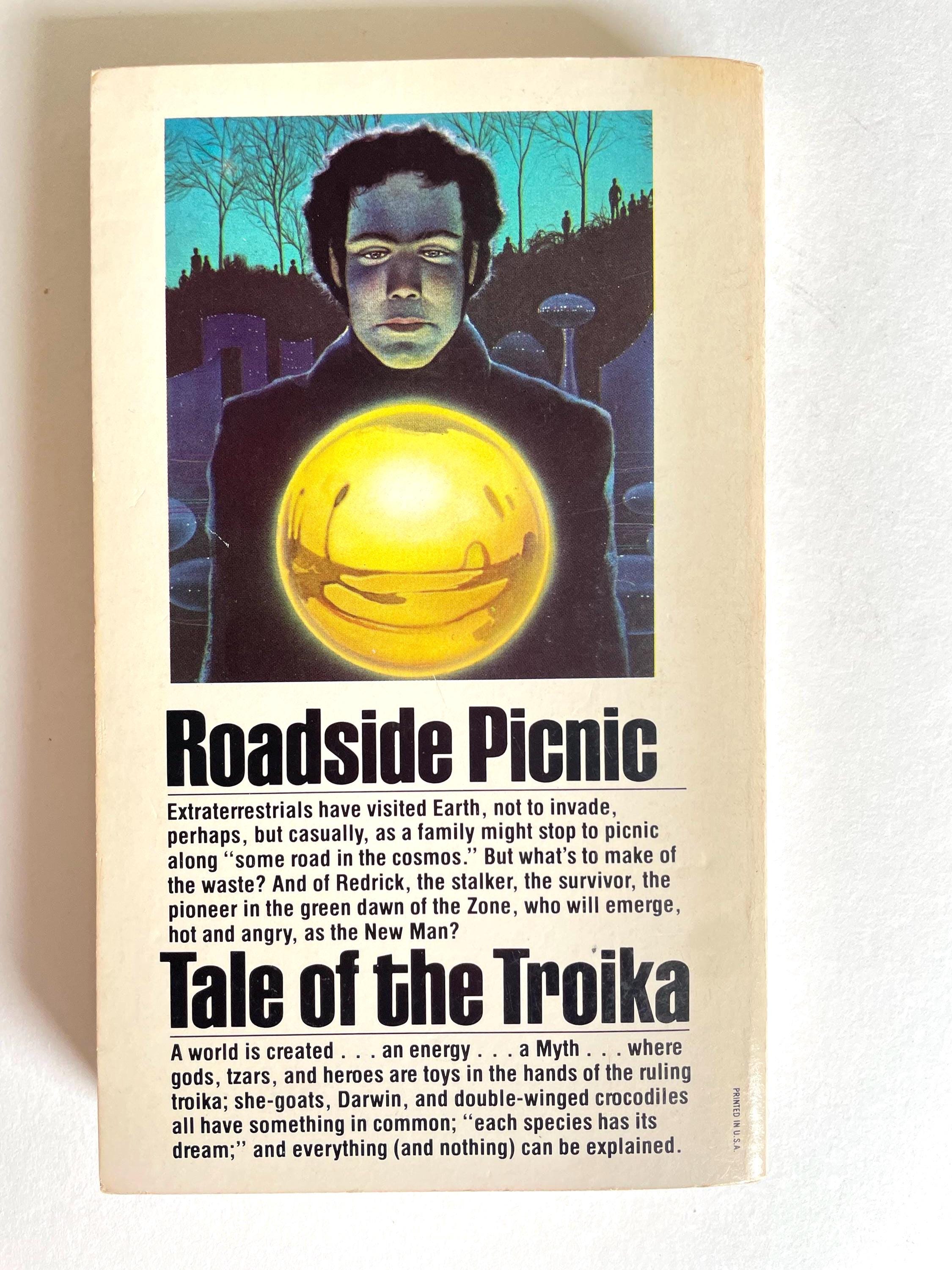 SF ペーパーバック: ロードサイド ピクニックとトロイカの物語
