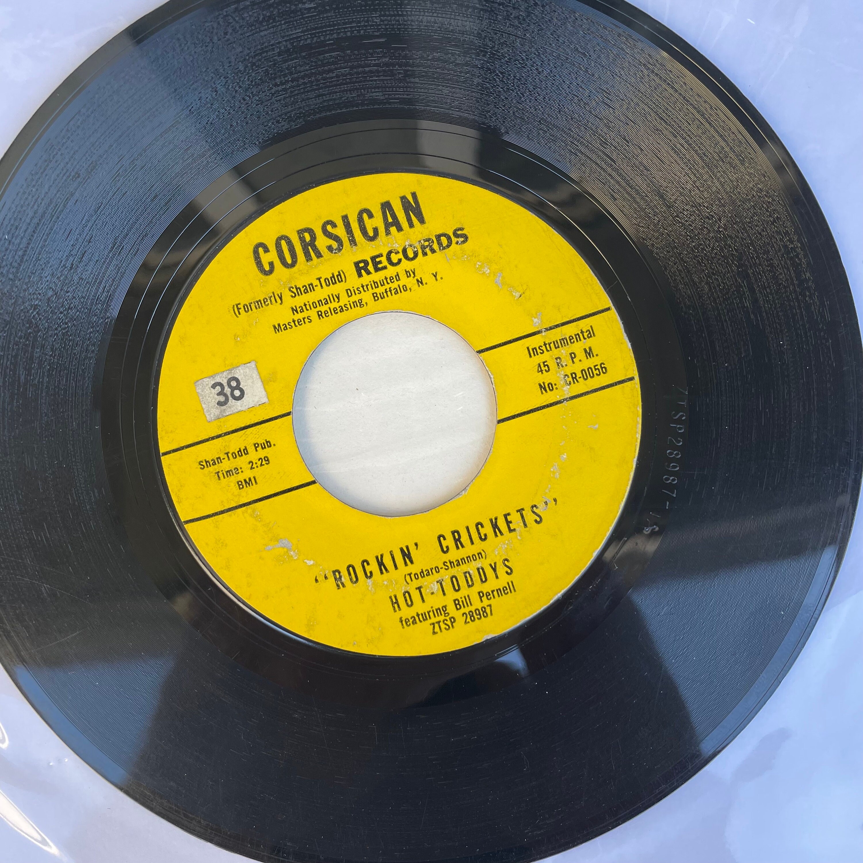 CRECKETSレコード Rock 45RPM: Rockin' Crickets by Hot-toddys, Corsican