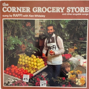 Vintage children’s LP: The Corner Grocery Store by Raffi, lyrics, A&M SL-0207, 1979