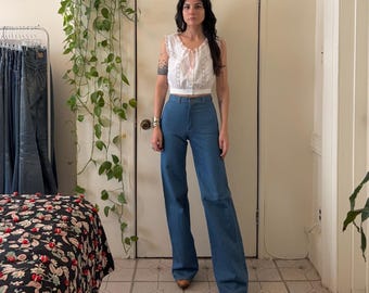 1970年代のランドラバー風ハイウエストワイドレッグベルボトム