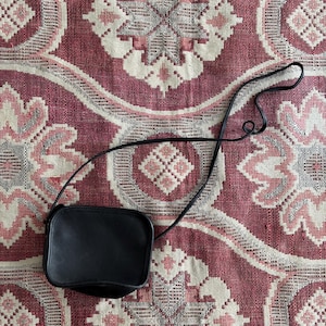 ◎vintage◎COACH Mini Body Bag BLACK Coach MINI Vintage 9978 Black Side Pack Leather 90's