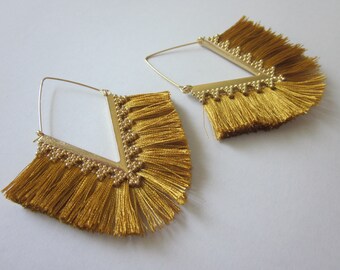 Gold Fan Tassel Earrings-/ Fan Earrings / Tassel Earrings / Tassel Jewelry / Moda / Gift