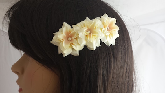 Silk Flower Hair Comb, Gemmed Bead, Wedding Hair Accessory  display picture 1