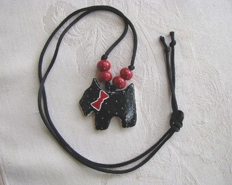 SCOTTIE~Dog~Terrier~PENDANT~NECKLACE~Red~Bow Tie & Beads~Enamel~Ceramic ?~UnUSED