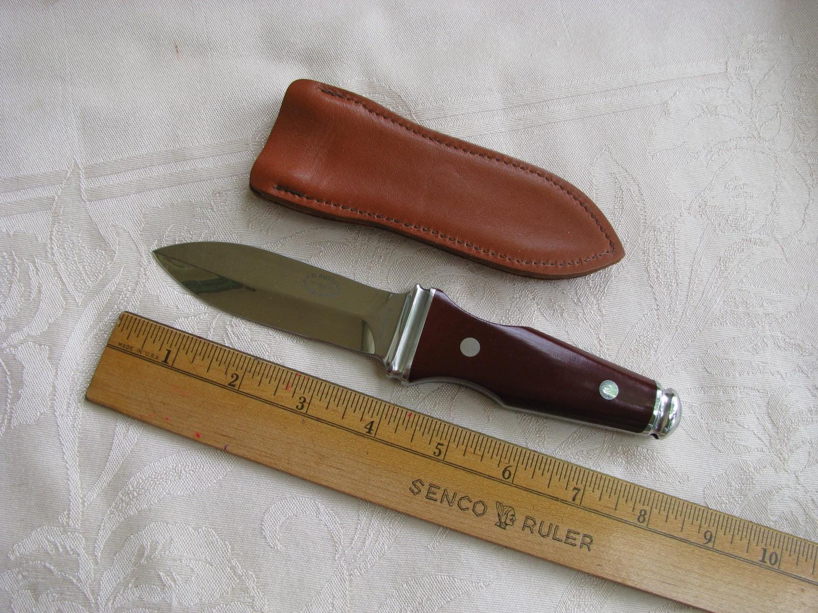 Russell - A.G. | A Handgunner Knife American Titan To Requiem 