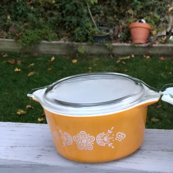 Vintage Pyrex Butterfly Gold Casserole With Pyrex Lid