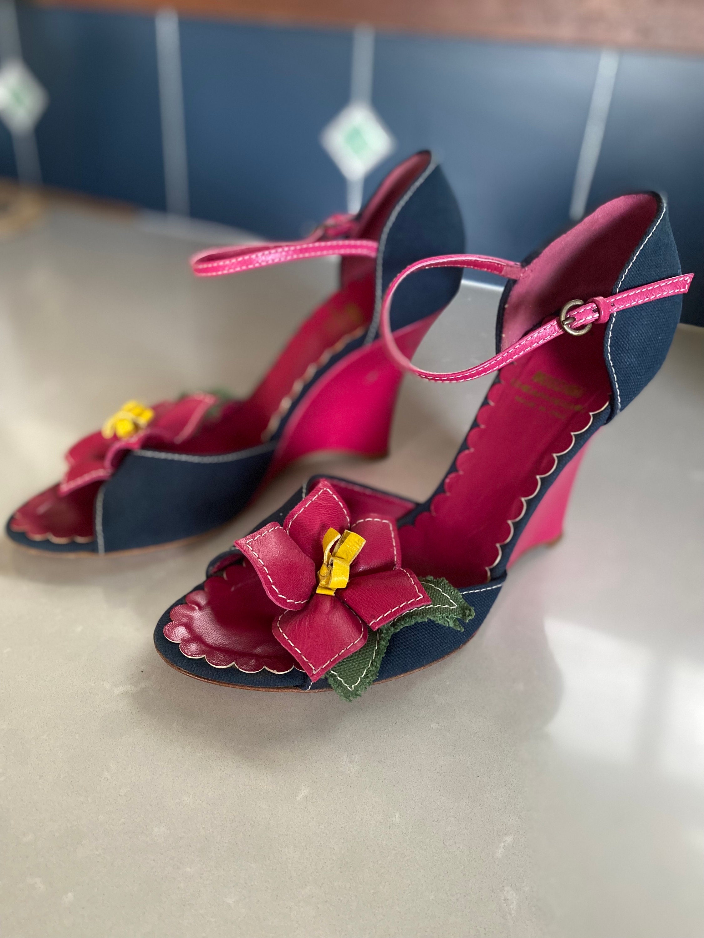 Goedkope en chique Moschino sleehakken italie roze bloemdetail maat 37 Etsy Nederland