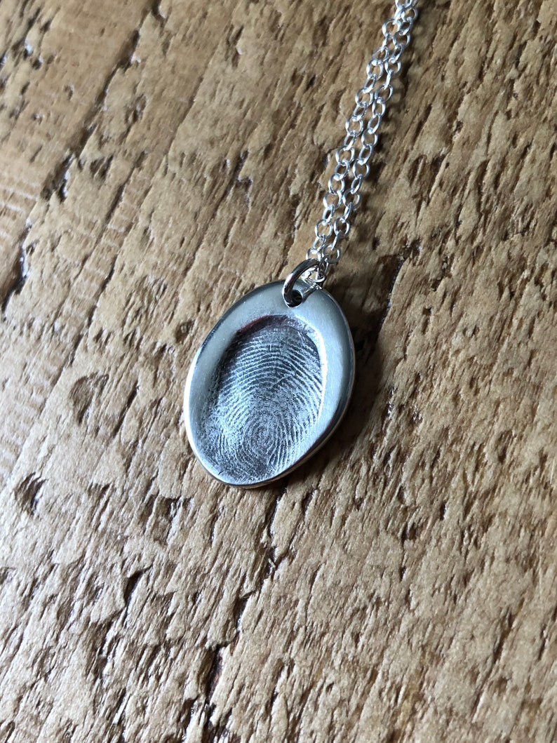 Fingerprint Necklace Silver Fingerprint Fingerprint Jewellery Fine Silver Keepsake Fingerprint Necklace immagine 3