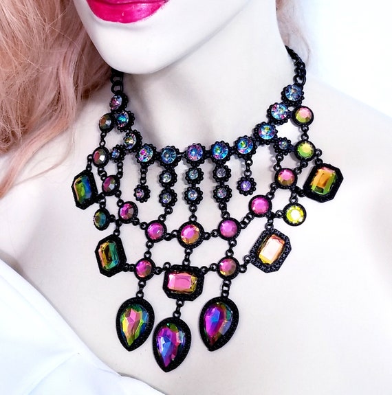 Kundan Hydro Crystal Necklace Set With Earrings Mangtika Multi-Color –  Swatam Fashion