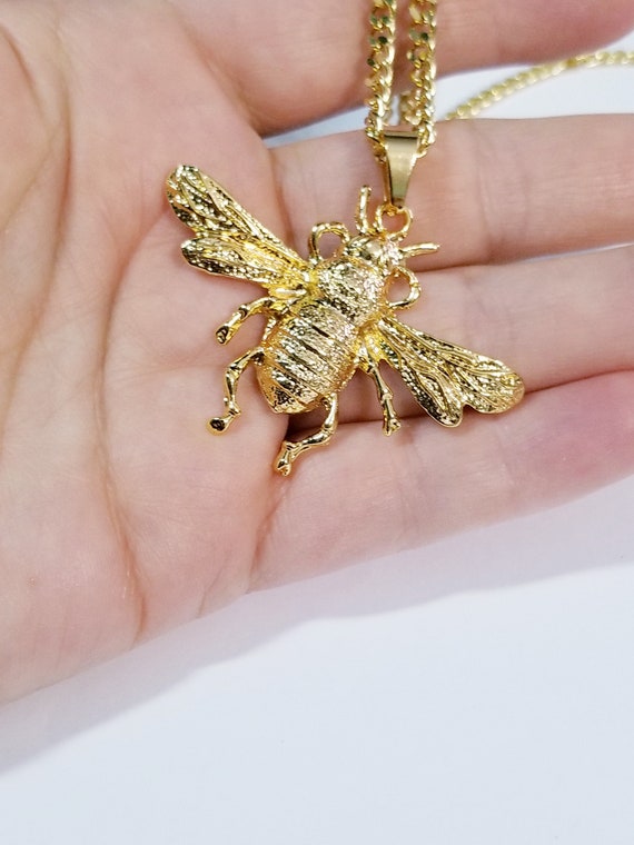 Bee clearance pendant necklace