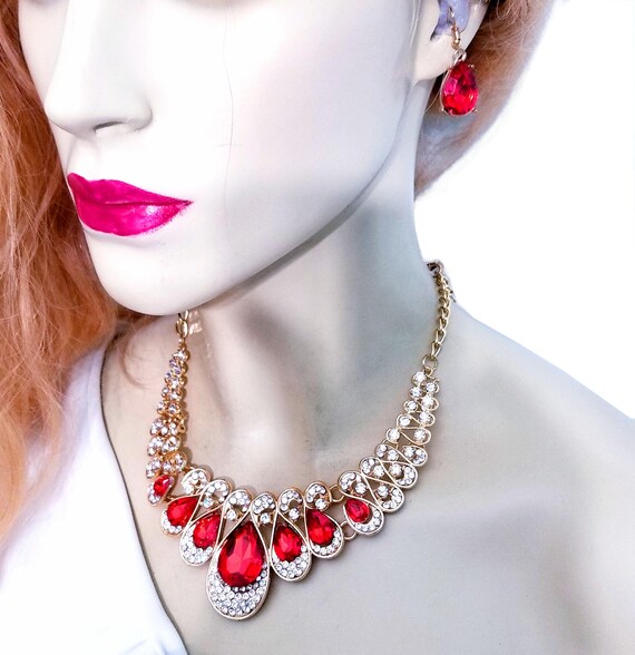 Red statement necklace online