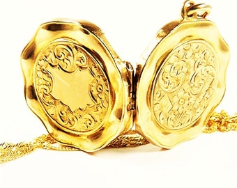 Solid Gold Antique Double Portrait Locket With 18 Inch Necklace