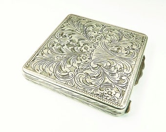 ヴィンテージシルバーメッキパウダーコンパクト：1940年代のハートと箱