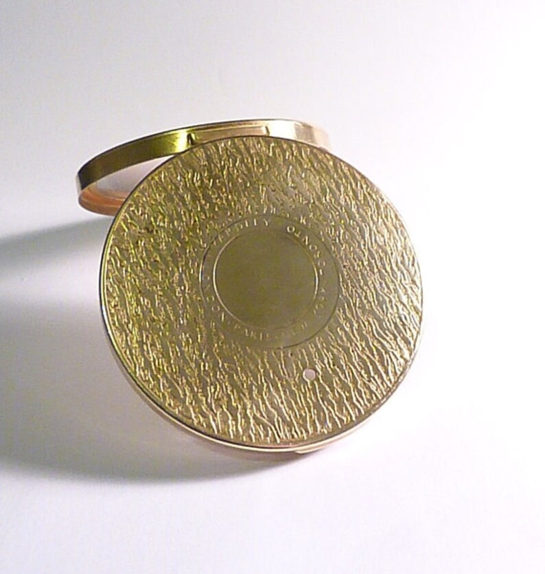 Vintage gifts for her vintage compacts bridesmaids pocket mirrors 1960s film props women/'s accessories
