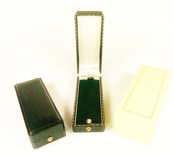 Solid Gold Antique Double Portrait Locket With 18 Inc… Gem