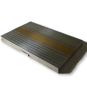 Rare étui à cigarettes Boucheron, étui pour cartes de visite Art déco en argent massif et or des années 1930, signé Boucheron Paris