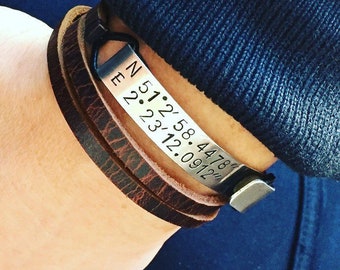 Bracelet personnalisé pour homme, coordonnées GPS de rencontre. Bracelet couple. Bracelet manchette en cuir.