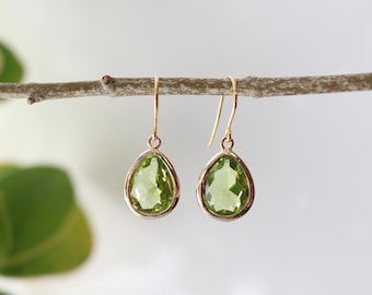 Peridot Glass Earrings - Gold Dangle Earrings - Stone Earrings - Drop Earrings - Birthstone Earrings - Green Earrings  - Peridot Jewellery