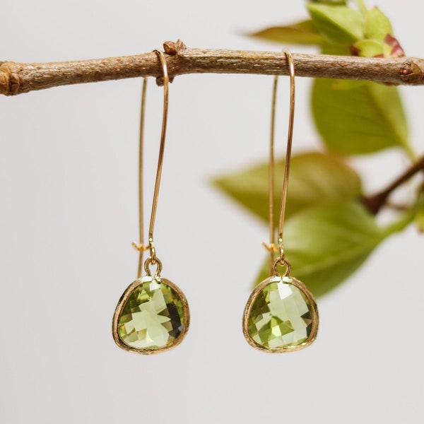 Peridot Glass Earrings - Gold Dangle Earrings - Stone Earrings - Drop Earrings - Birthstone Earrings - Green Earrings  - Peridot Jewellery