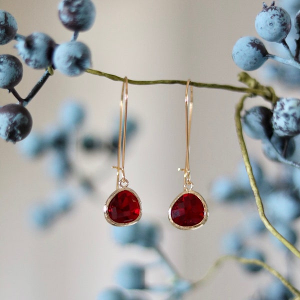 Red Garnet Glass Earrings - Gold Dangle Earrings - Stone Earrings - Drop Earrings - Birthstone Earrings - Red Jewelry - Quartz Earrings